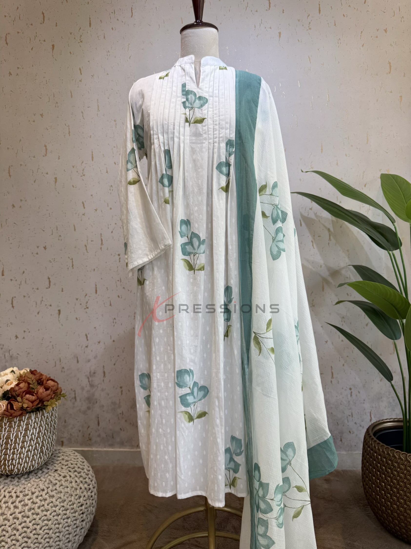Beautiful Sea Green Floral Print Cotton A-Line Kurta Set.